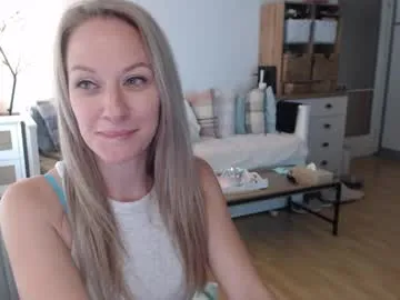 StarKristy – webcam model profile photo Image 15