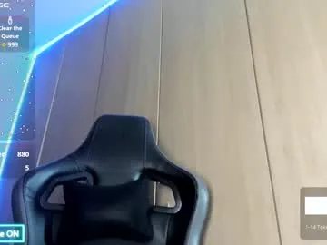 efi_crossou – webcam model profile photo Image 13