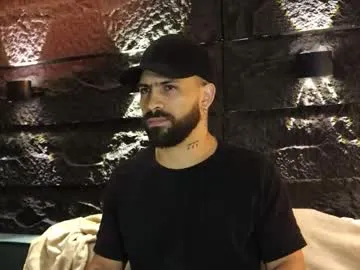 little_effy18_ – webcam model profile photo Image 10