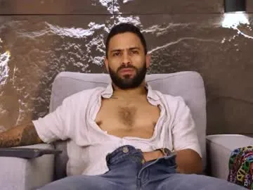 little_effy18_ – webcam model profile photo Image 4