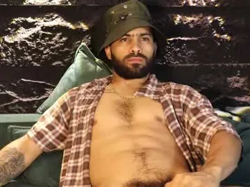 little_effy18_ – webcam model profile photo Image 5