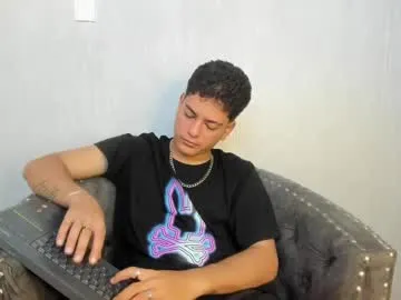 amcutefatima – webcam model profile photo Image 8