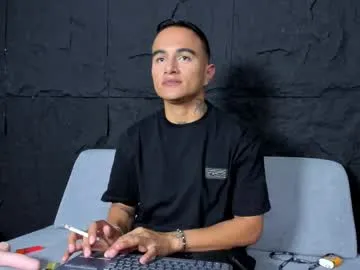 mr_freed – webcam model profile photo Image 4