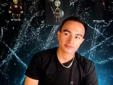 mr_freed – webcam model profile photo Image 9