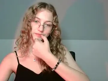 EvieEvans – webcam model profile photo Image 10