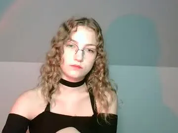 EvieEvans – webcam model profile photo Image 4