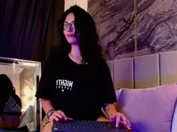 lina_montclair Image 2