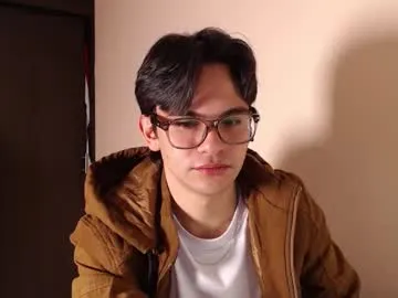 Youlalia – webcam model profile photo Image 7