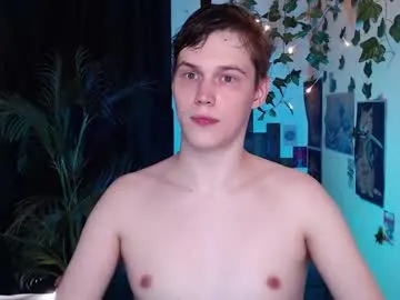 little_effy18_ – webcam model profile photo Image 13
