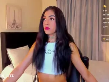 PinkyPai – webcam model profile photo Image 16