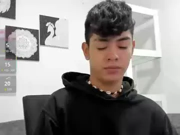 waveofcats – webcam model profile photo Image 15