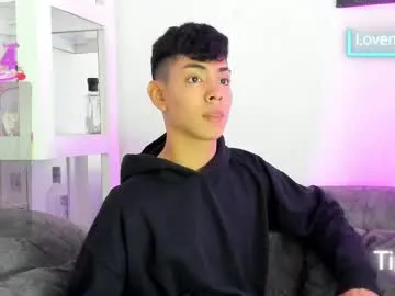 waveofcats – webcam model profile photo Image 6