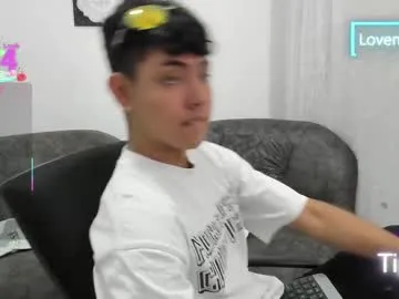 waveofcats – webcam model profile photo Image 8