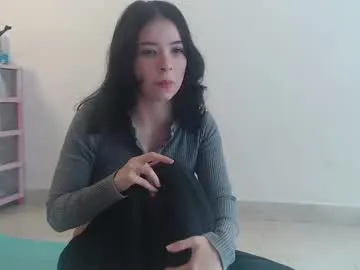 Rinamay_ – webcam model profile photo Image 4