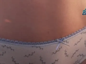 sophiadumont – webcam model profile photo Image 17