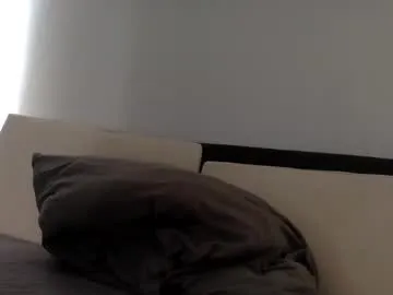 raisawetsx – webcam model profile photo Image 2