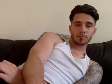 raisawetsx – webcam model profile photo Image 3