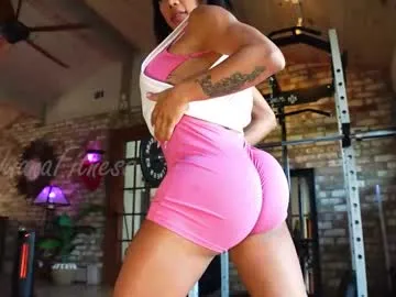 latinaflower_ts – webcam model profile photo Image 4