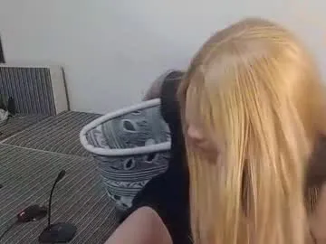 PrettyKatea – webcam model profile photo Image 8