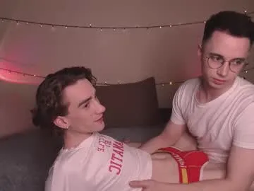 YoungSquad – webcam model profile photo Image 10