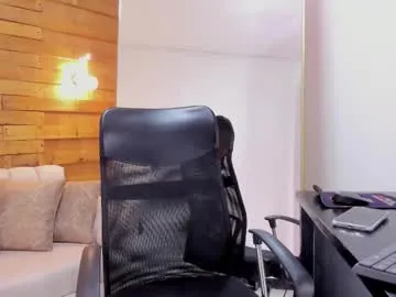 kitty_krush – webcam model profile photo Image 6