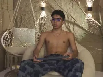 mason_rothwell – webcam model profile photo Image 12
