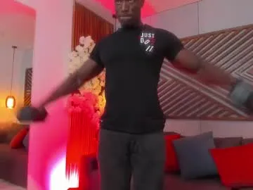 PinkyPai – webcam model profile photo Image 18