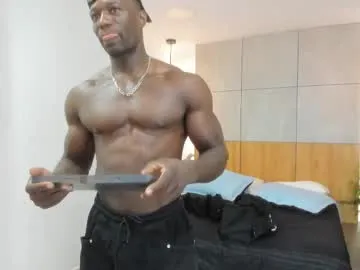 PinkyPai – webcam model profile photo Image 19