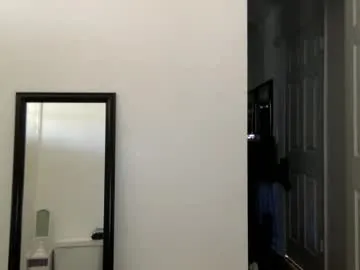 Maya-onelya – webcam model profile photo Image 19