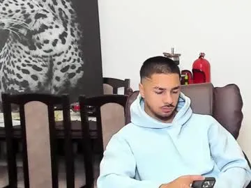 Lovebirdss – webcam model profile photo Image 7