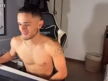 Taanni – webcam model profile photo Image 18