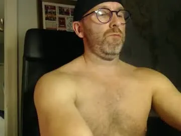 nicky_mart – webcam model profile photo Image 2