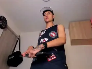 waveofcats – webcam model profile photo Image 14