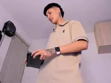 waveofcats – webcam model profile photo Image 18