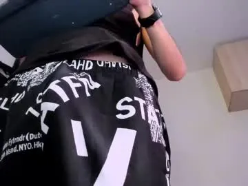 waveofcats – webcam model profile photo Image 3