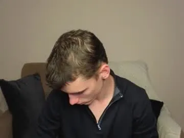 hunkwithglasses – webcam model profile photo Image 13