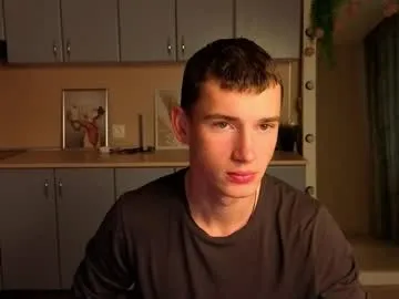 lucian_davi – webcam model profile photo Image 9