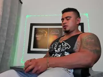 awquick – webcam model profile photo Image 11