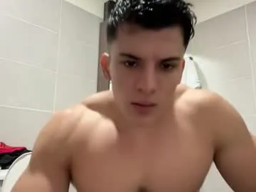nik_sharp – webcam model profile photo Image 15