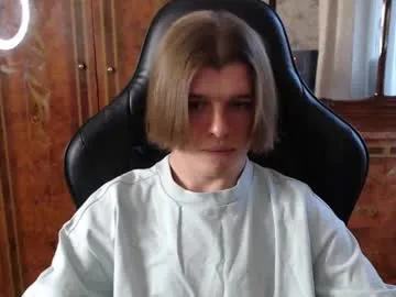 Maya-onelya – webcam model profile photo Image 3