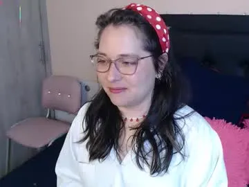 IORio2 – webcam model profile photo Image 8