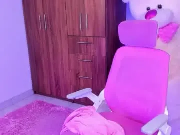 lanadekievit – webcam model profile photo Image 9