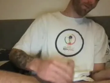 IORio2 – webcam model profile photo Image 3