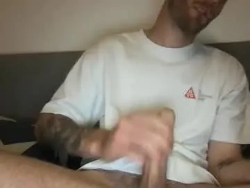 IORio2 – webcam model profile photo Image 8