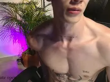 hunkwithglasses – webcam model profile photo Image 7