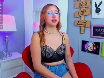 hina_porn – webcam model profile photo Image 19