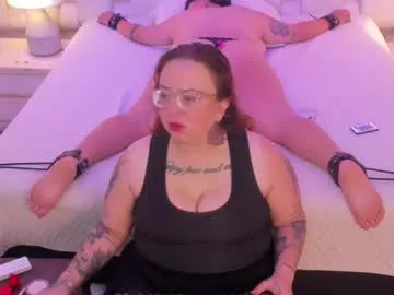 shinyways – webcam model profile photo Image 13