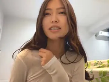 jenovakitty – webcam model profile photo Image 4