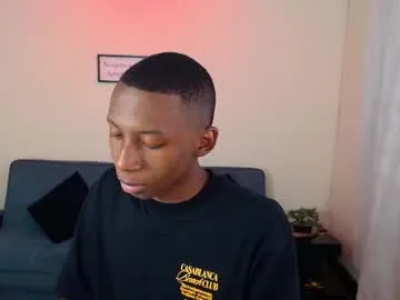 hunkwithglasses – webcam model profile photo Image 15