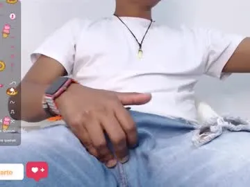 GumaLis13 – webcam model profile photo Image 4